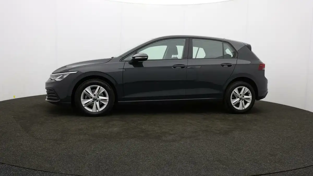 2022-volkswagen-golf-20tdi-life-hatchback-big-58