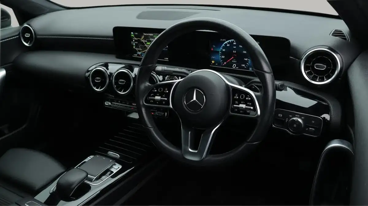 2020-mercedes-benz-a-class-13-a200-sport-saloon-4d-7g-dct-big-9