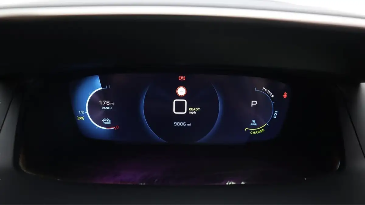 2023-peugeot-2008-suv-e-gt-136bhp-50kwh-station-wagon-big-10