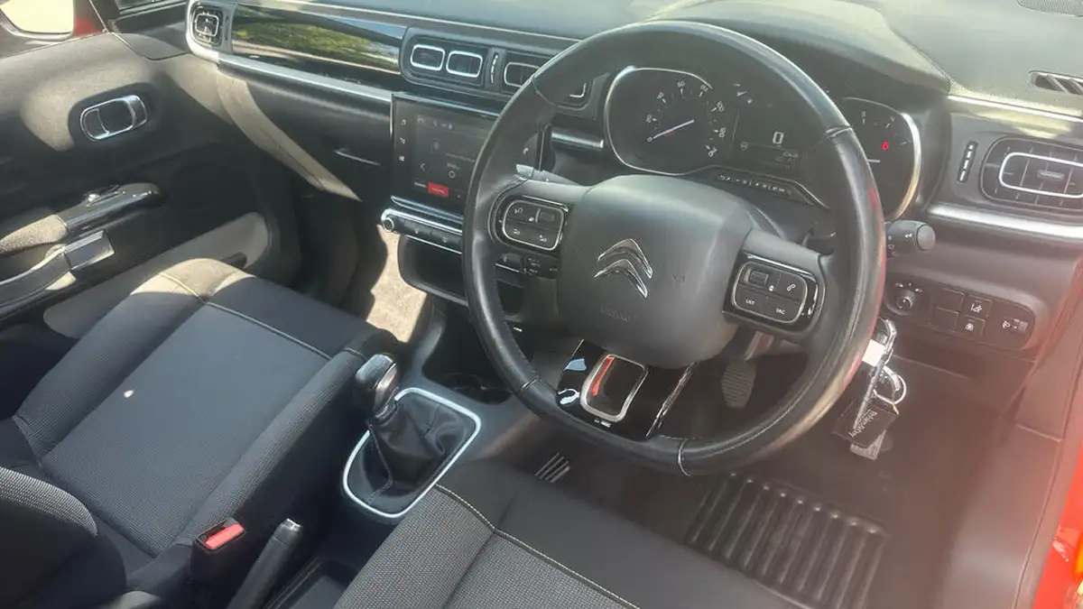 2018-citroen-c3-12-puretech-flair-82ps-big-10
