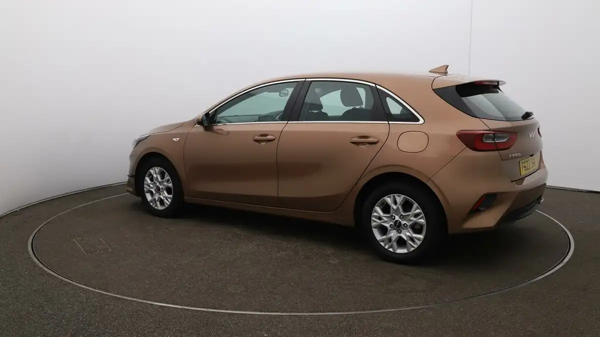 2021-kia-ceed-10-t-gdi-2-hatchback-big-34
