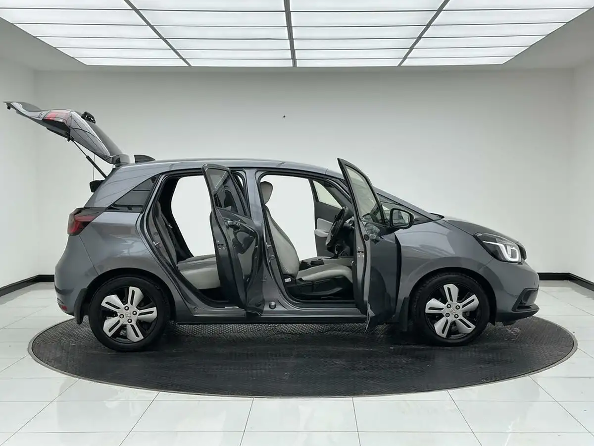 2020-honda-jazz-15-i-mmd-ex-big-11