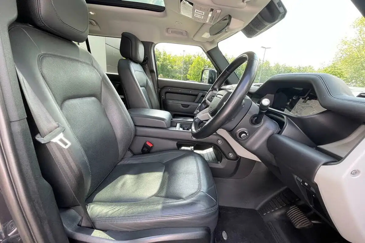 2022-land-rover-110-defender-30-d300-hse-big-8