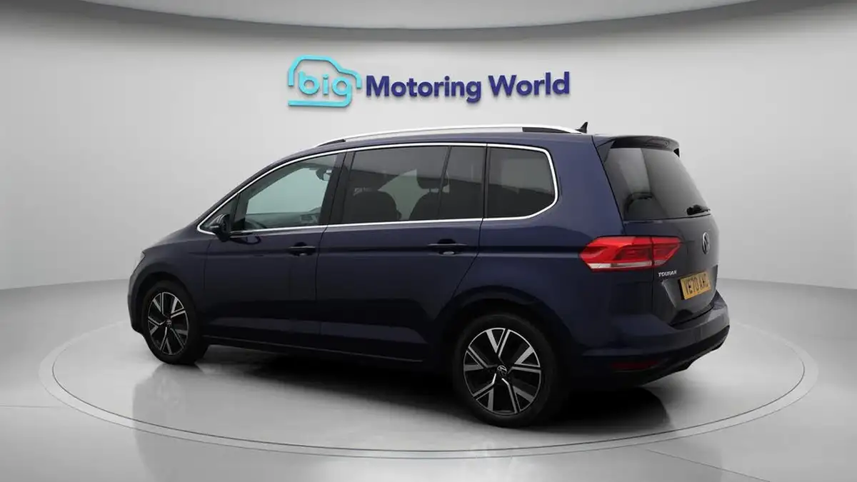 2020-volkswagen-touran-15-tsi-sel-dsg-big-5