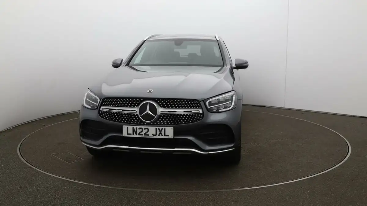 2022-mercedes-benz-glc-class-20d-glc220d-amg-line-195ps-station-wagon-5d-1950cc-4matic-plus-big-38