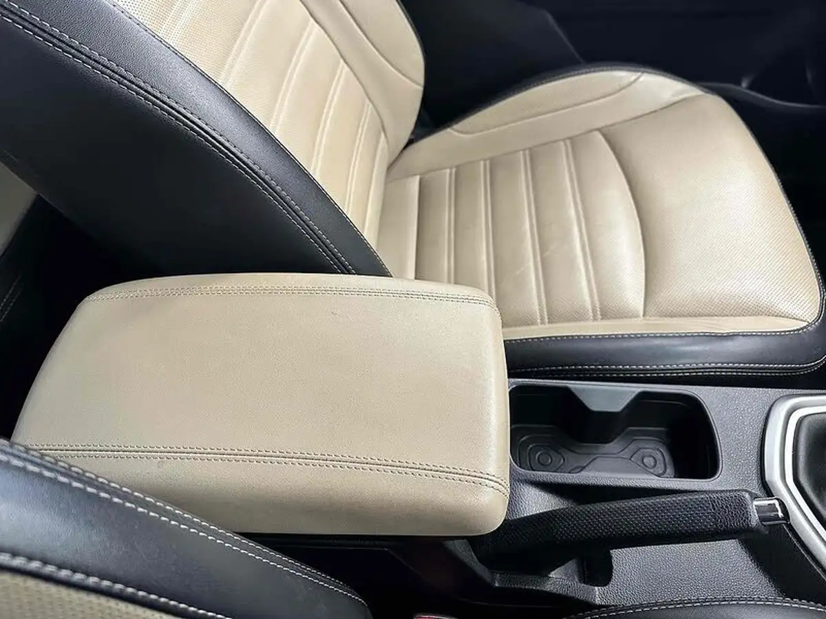 2019-kgm-ssangyong-tivoli-16-ultimate-big-26