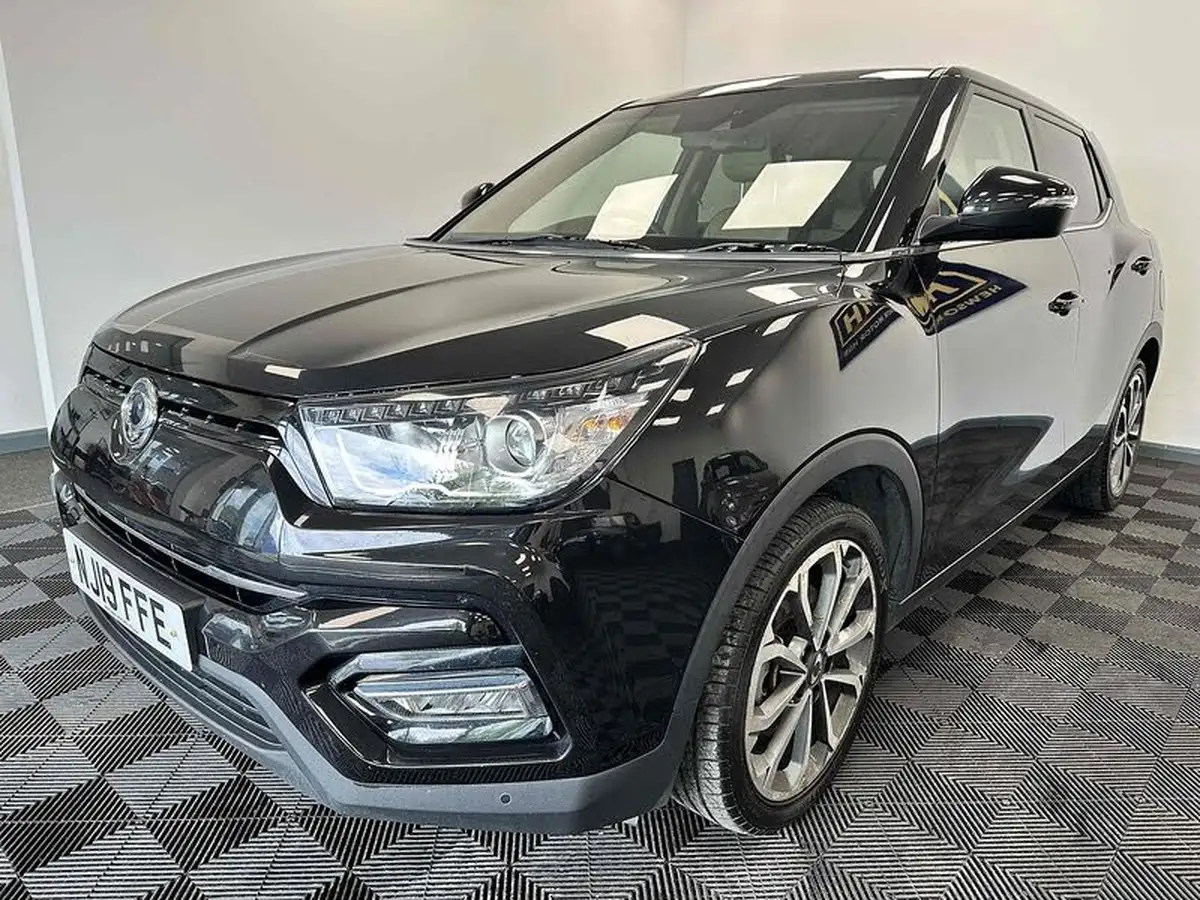 2019-kgm-ssangyong-tivoli-16-ultimate-big-2