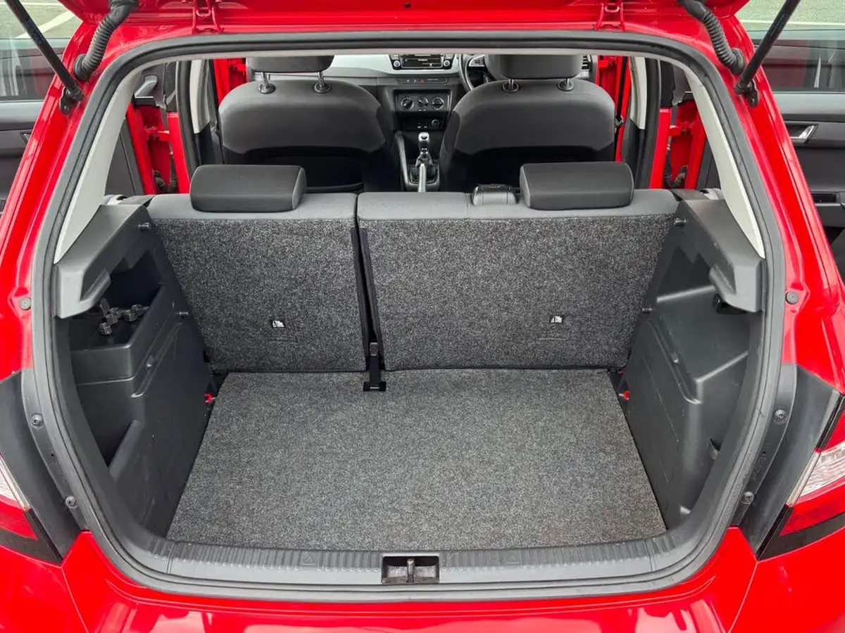 2016-skoda-fabia-12-tsi-se-90ps-hatchback-big-20
