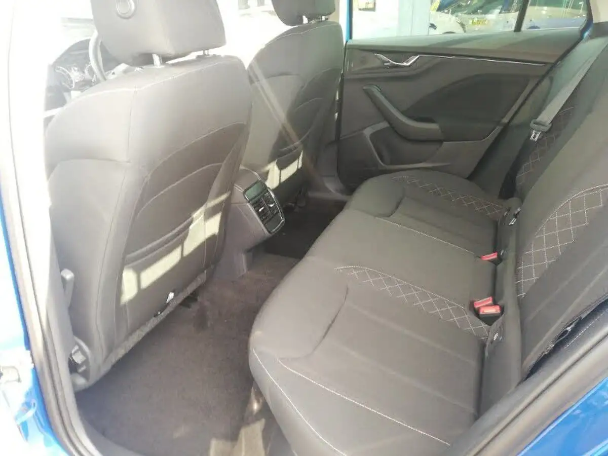 2023-skoda-kamiq-10-tsi-se-drive-95ps-big-5