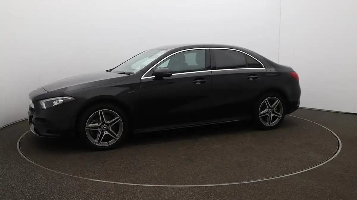 2020-mercedes-benz-a-class-13-a250e-amg-line-saloon-4d-big-66