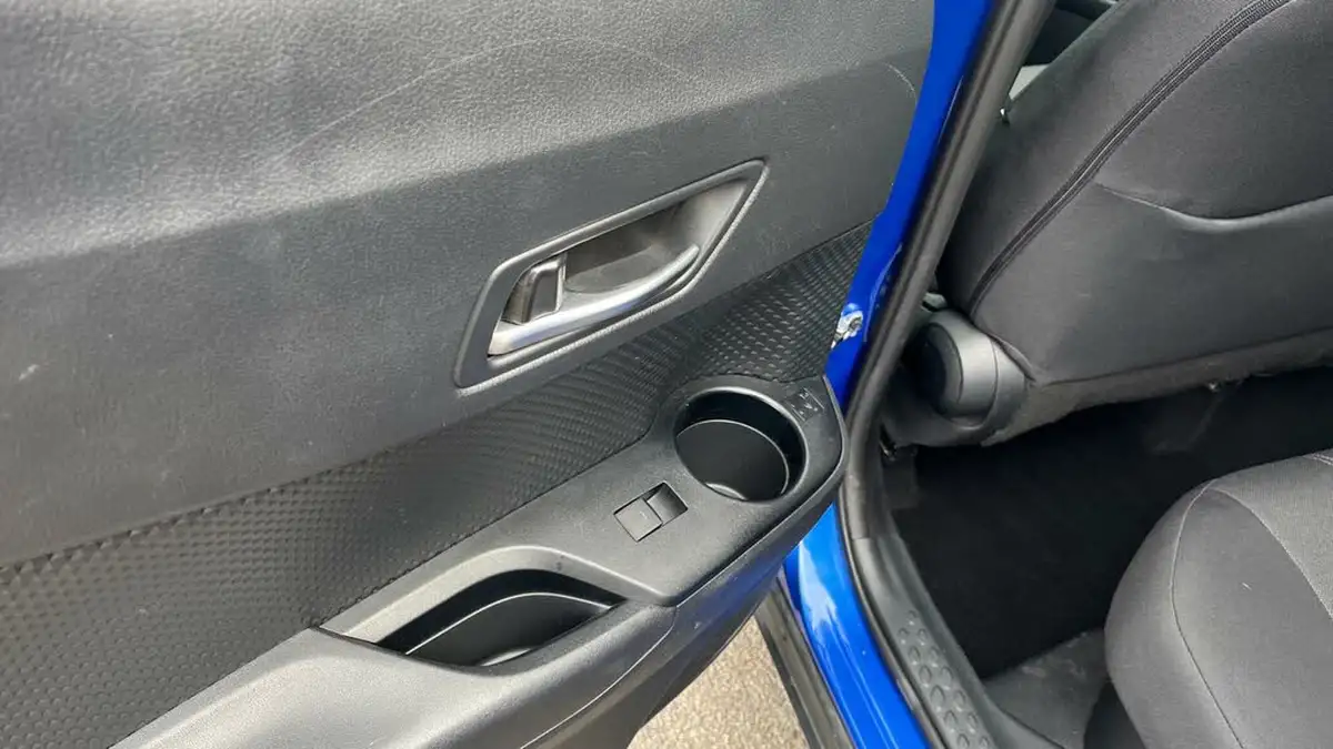 2022-toyota-c-hr-18-vvt-i-gr-sport-big-31