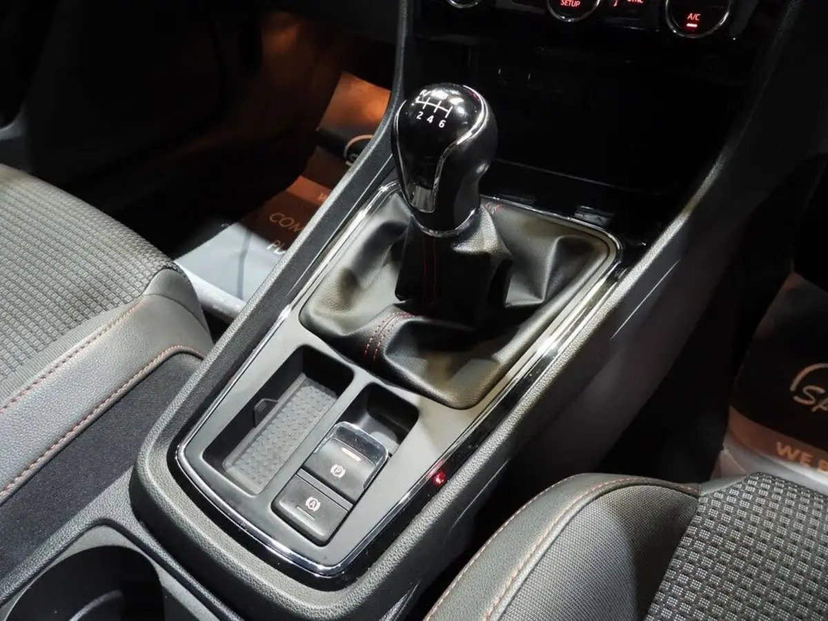 2018-seat-leon-18-tsi-fr-technology-hatchback-5d-big-28