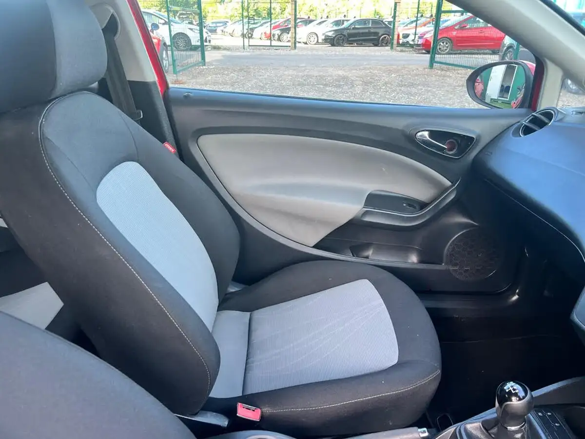 2014-seat-ibiza-14-toca-16v-85ps-sportcoupe-3d-big-16