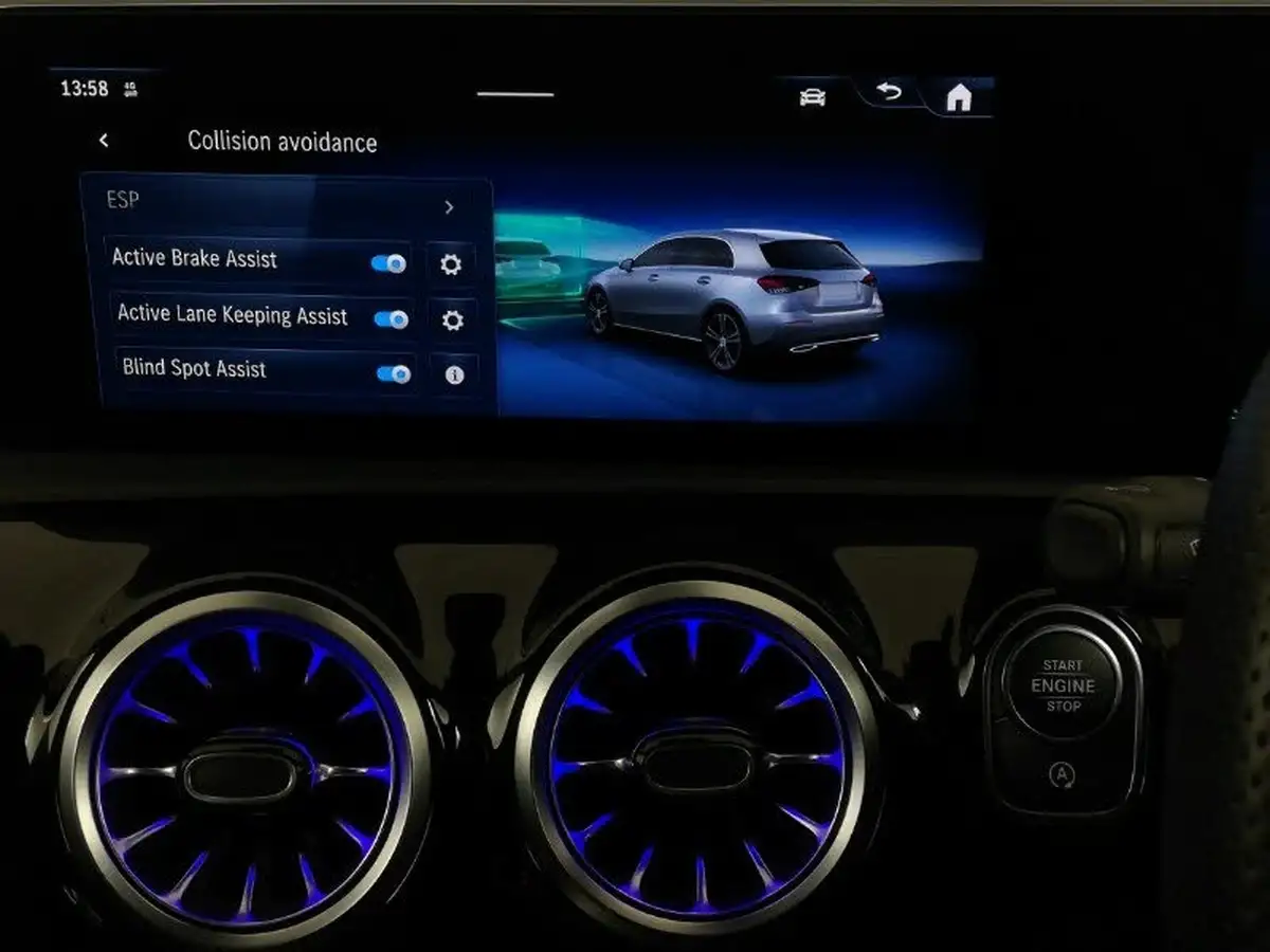 2023-mercedes-benz-a-class-13-a180-amg-line-premium-hatchback-5d-7g-dct-big-13