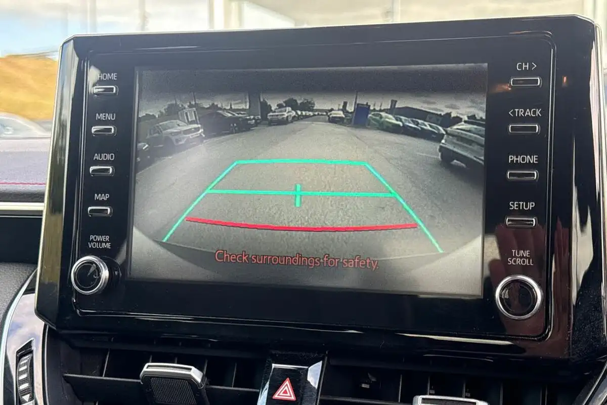 2020-toyota-corolla-20-vvt-i-excel-trk-hatchback-big-15