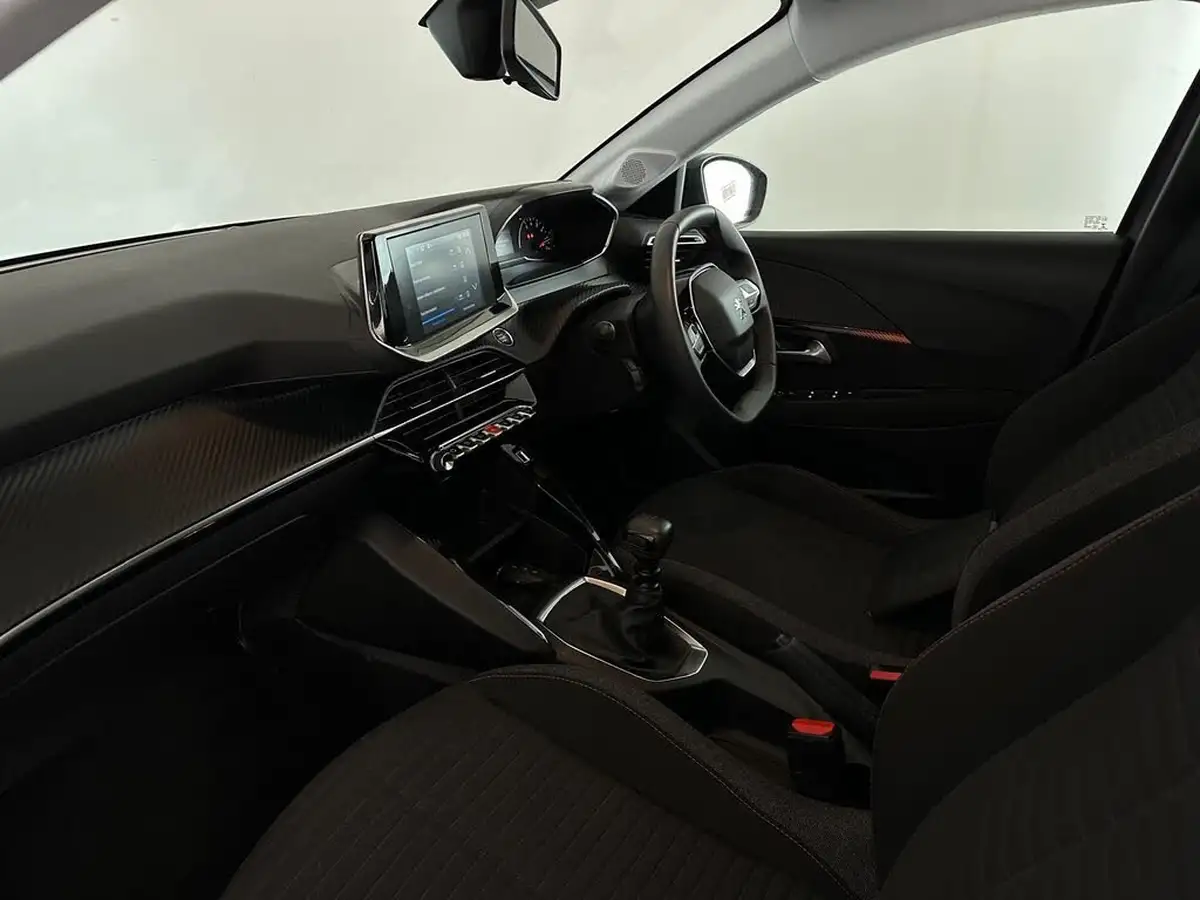 2022-peugeot-208-12-puretech-active-premium-100bhp-big-13