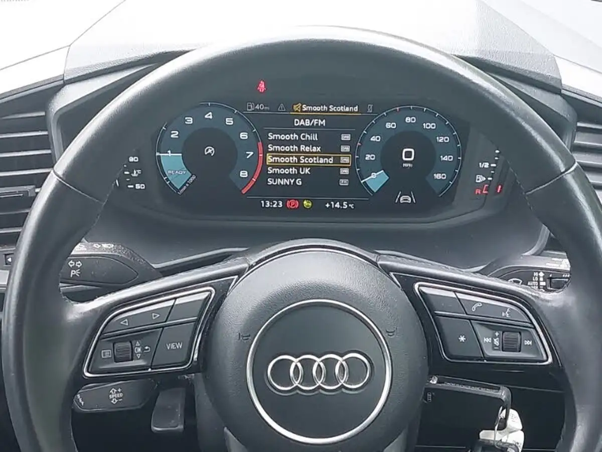 2022-audi-a1-10-25-tfsi-technik-big-9
