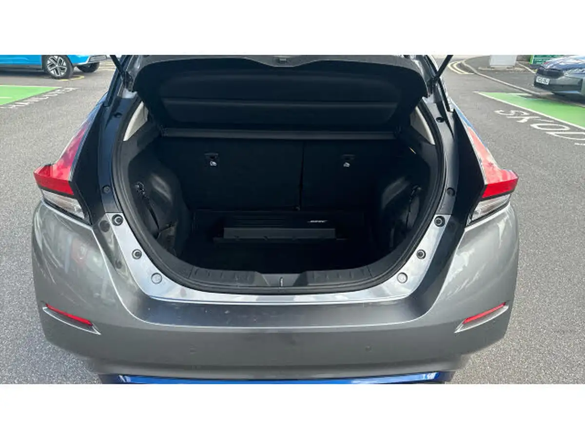 2021-nissan-leaf-e-tekna-big-3
