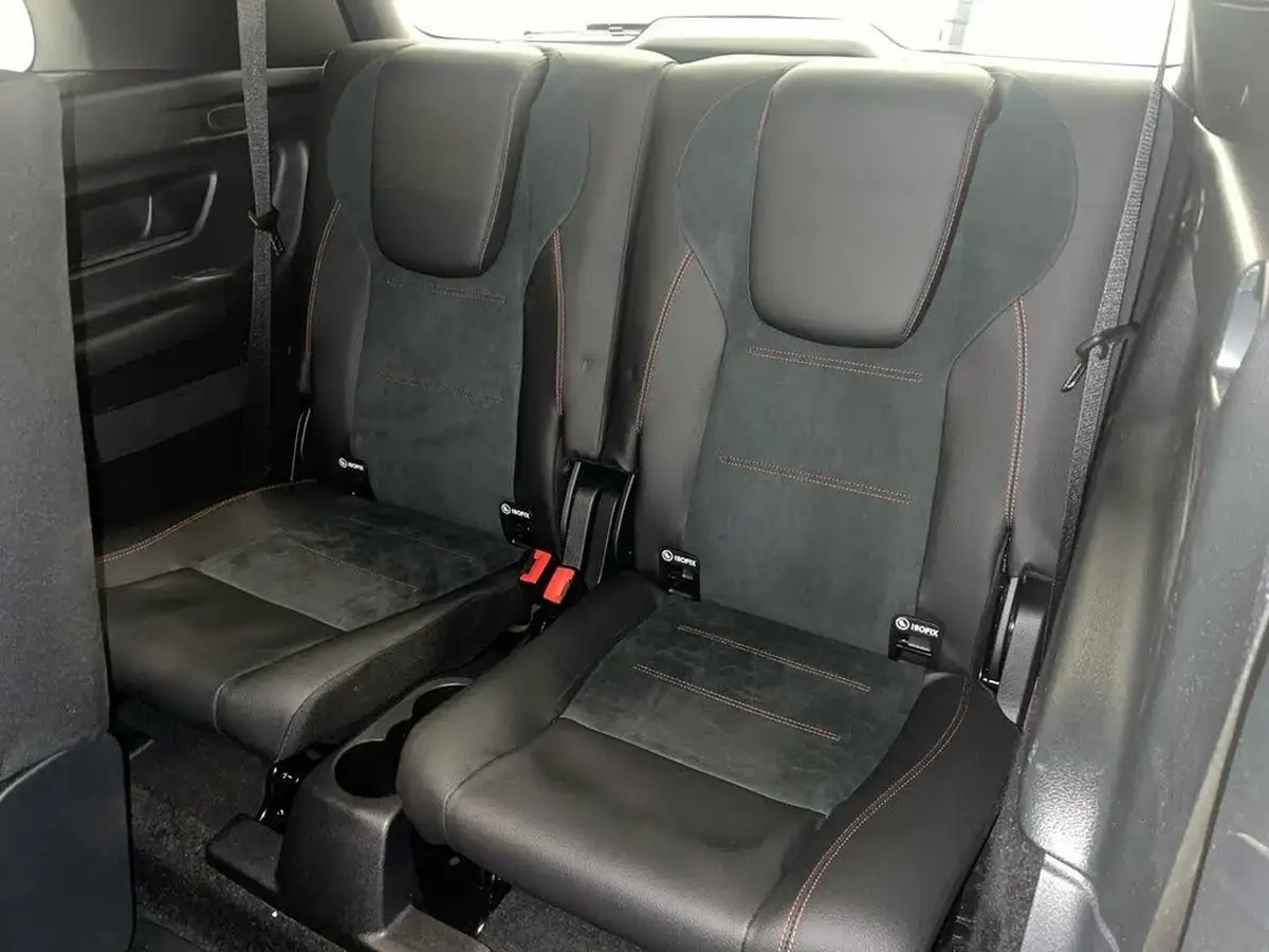 2023-mercedes-benz-glb-class-13-glb200-amg-line-premium-big-15