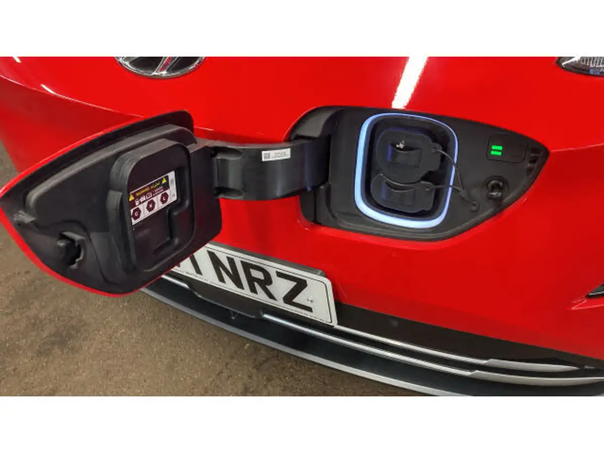 2022-hyundai-kona-e-premium-204ps-64kwh-7kw-obc-big-23