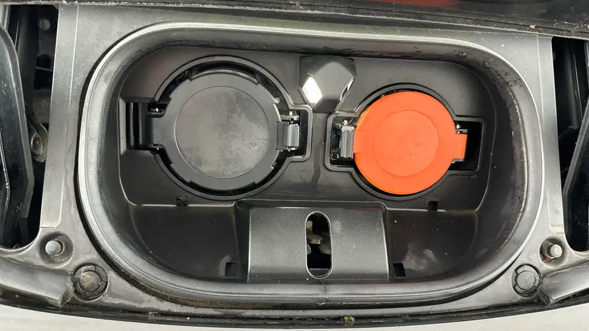2020-nissan-leaf-e-n-connecta-big-27