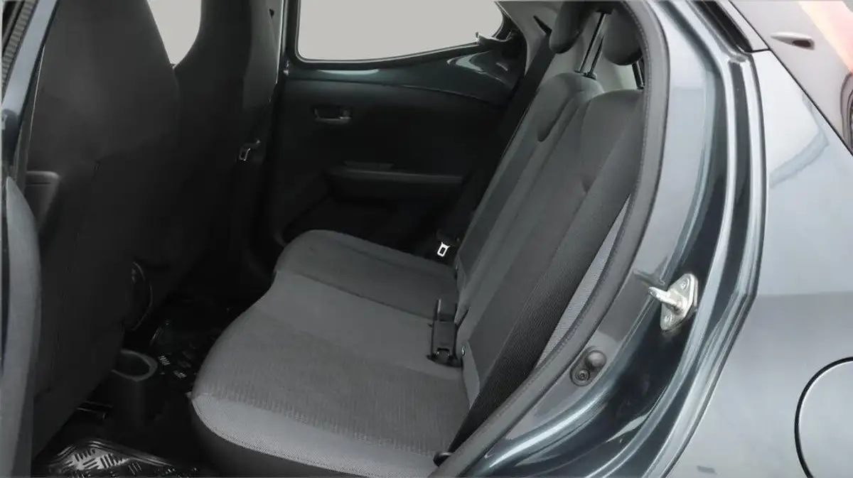 2020-toyota-aygo-10-vvt-i-x-play-tss-big-16