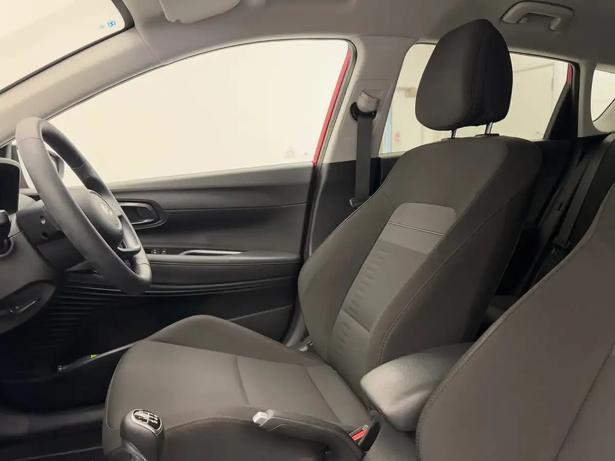 2024-hyundai-bayon-10-t-gdi-premium-100ps-two-tone-roof-big-14