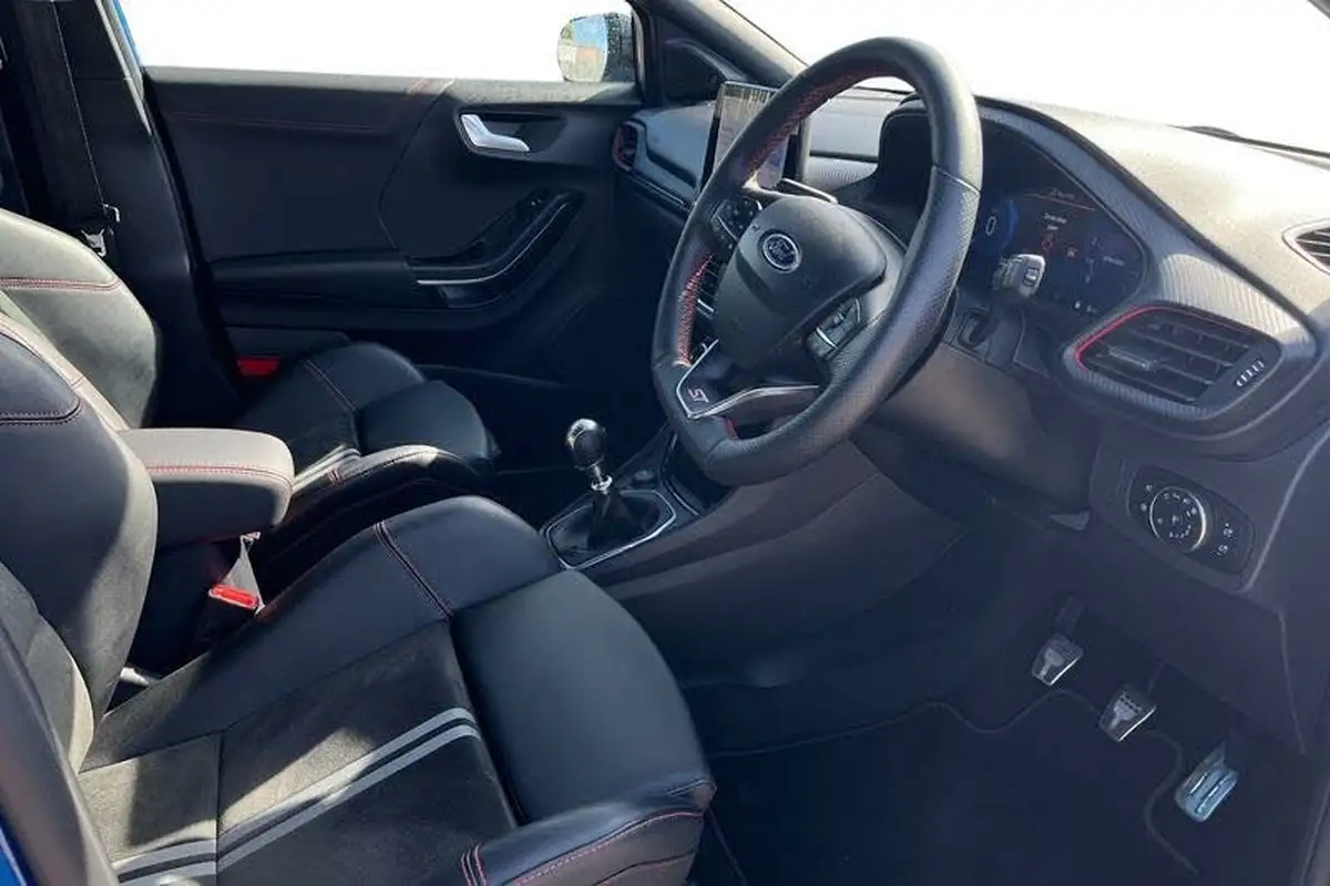 2023-ford-puma-suv-15-st-big-8
