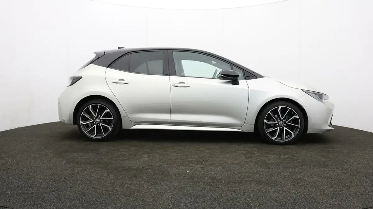 2020-toyota-corolla-18-vvt-i-excel-trk-hatchback-big-39