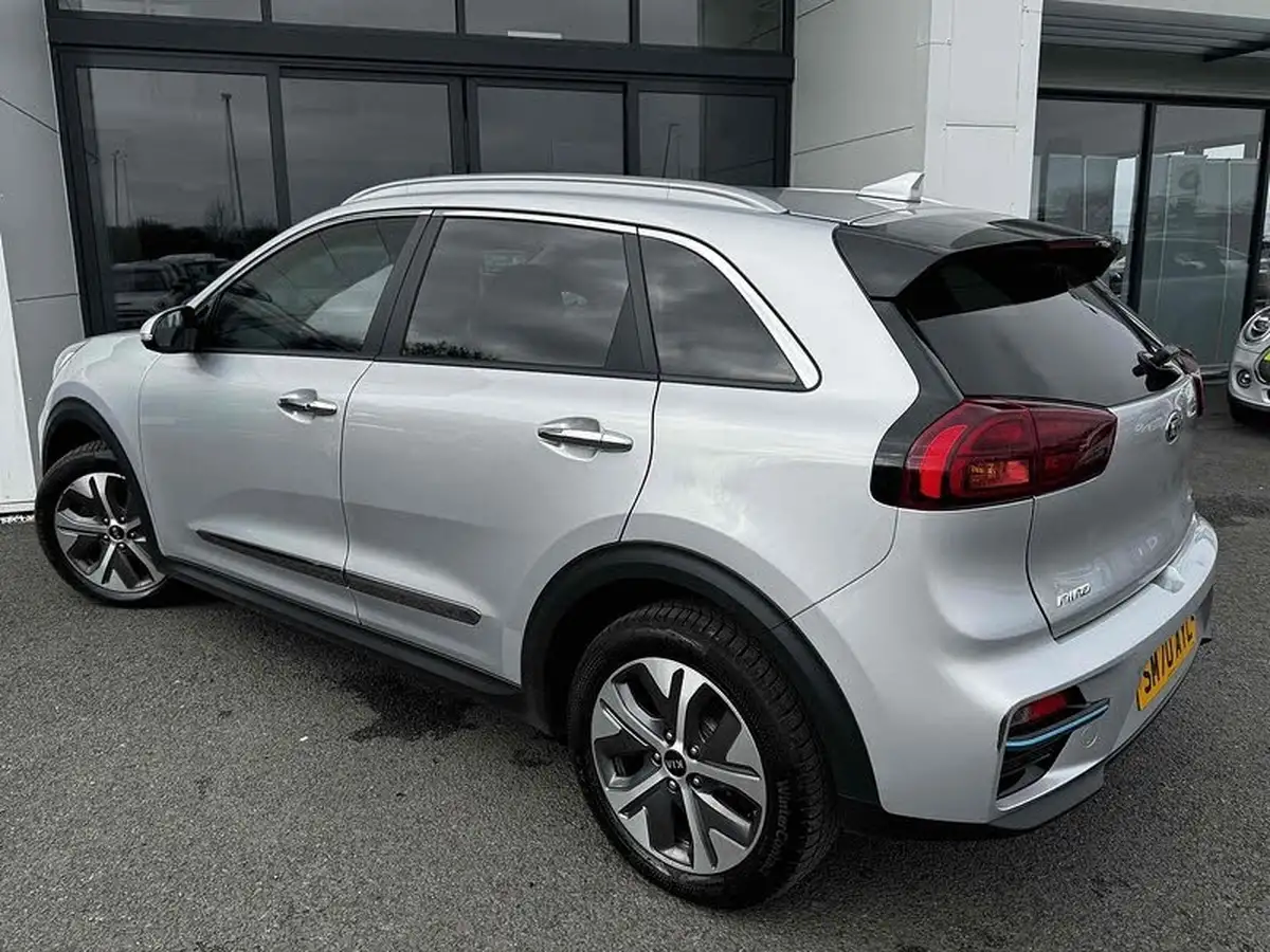 2020-kia-e-niro-ev-4-big-23
