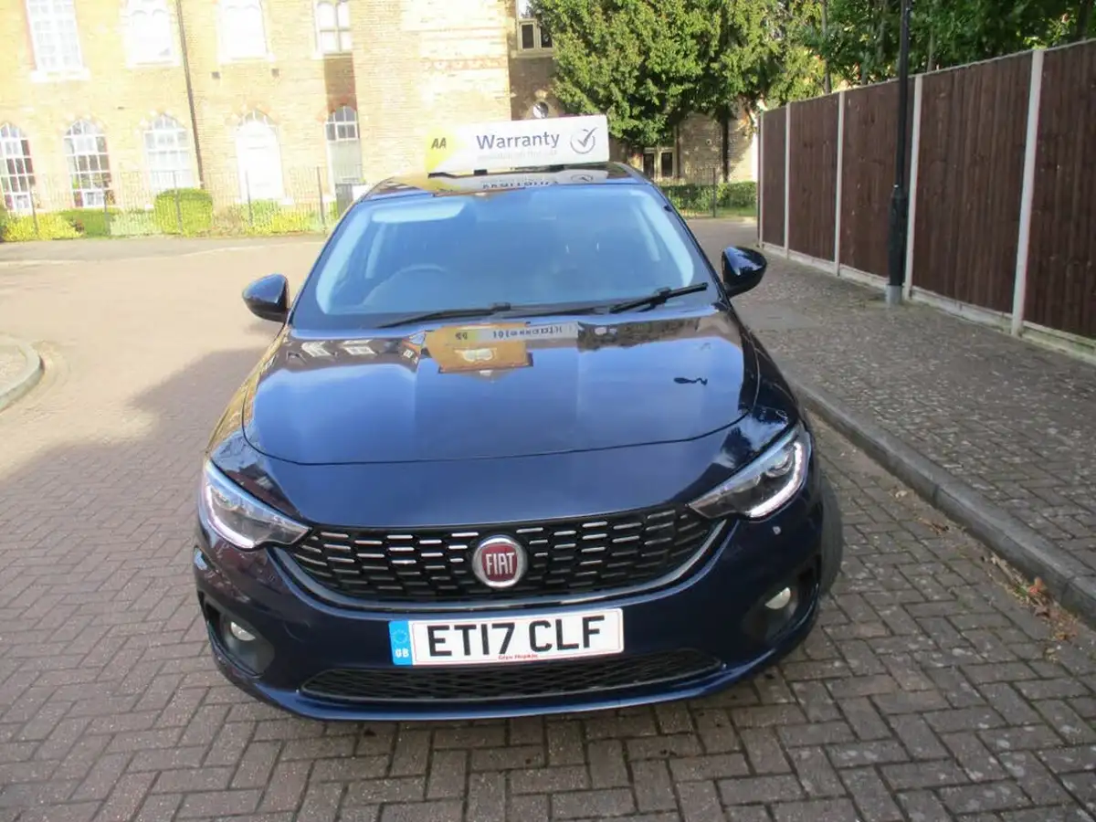 2017-fiat-tipo-14-easy-plus-hatchback-big-13