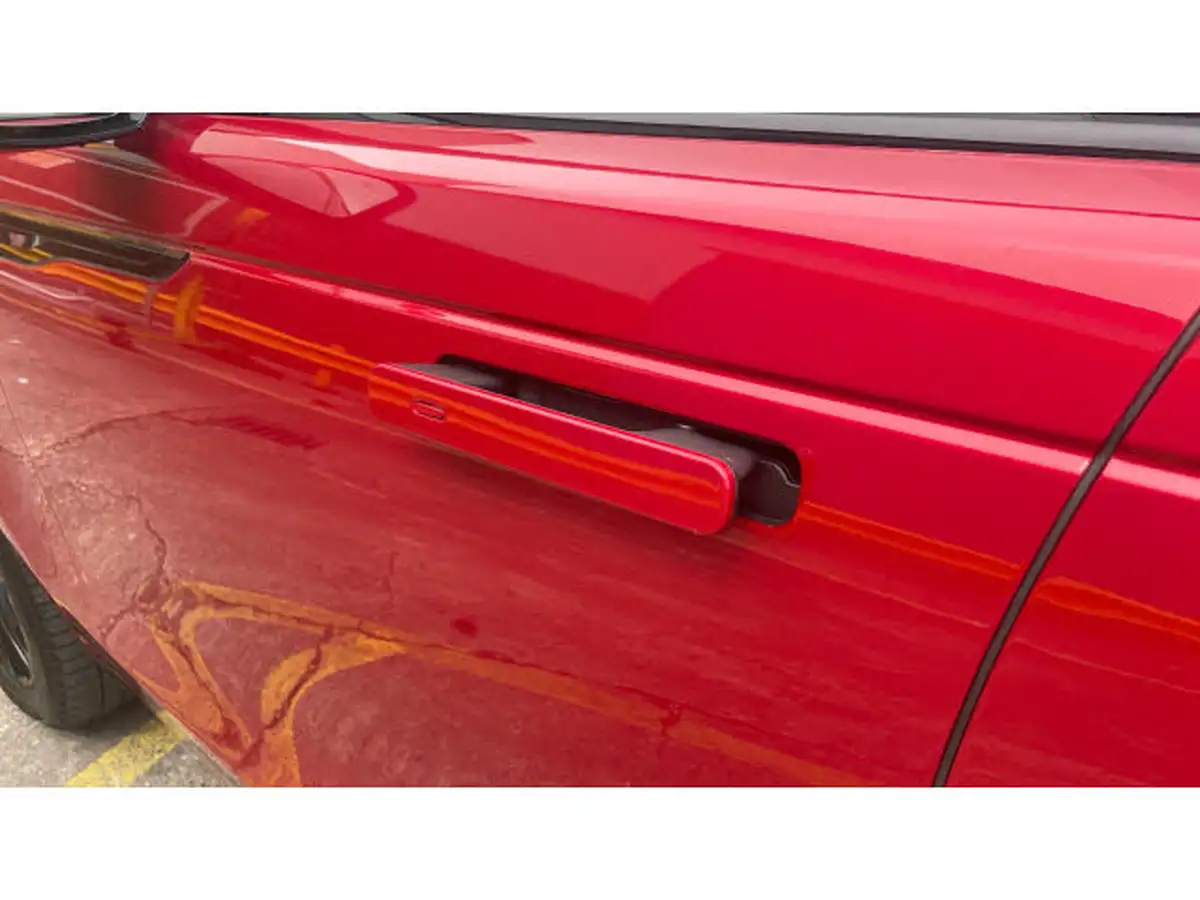2022-land-rover-range-rover-velar-20-d200-velar-big-26