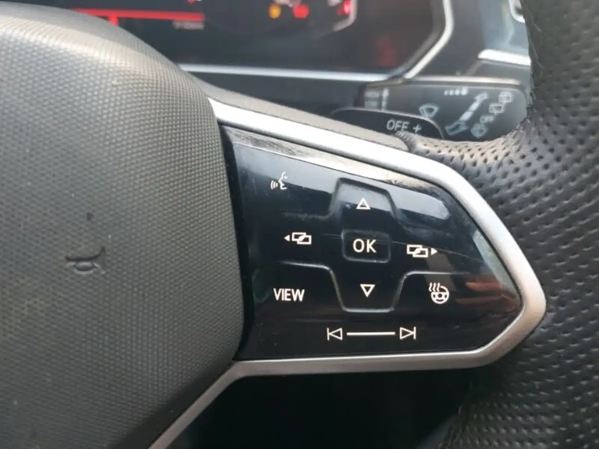2021-volkswagen-tiguan-big-15