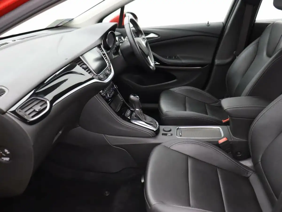 2019-vauxhall-astra-16cdti-elite-nav-136ps-ss-blueinjection-sport-tourer-auto-big-12