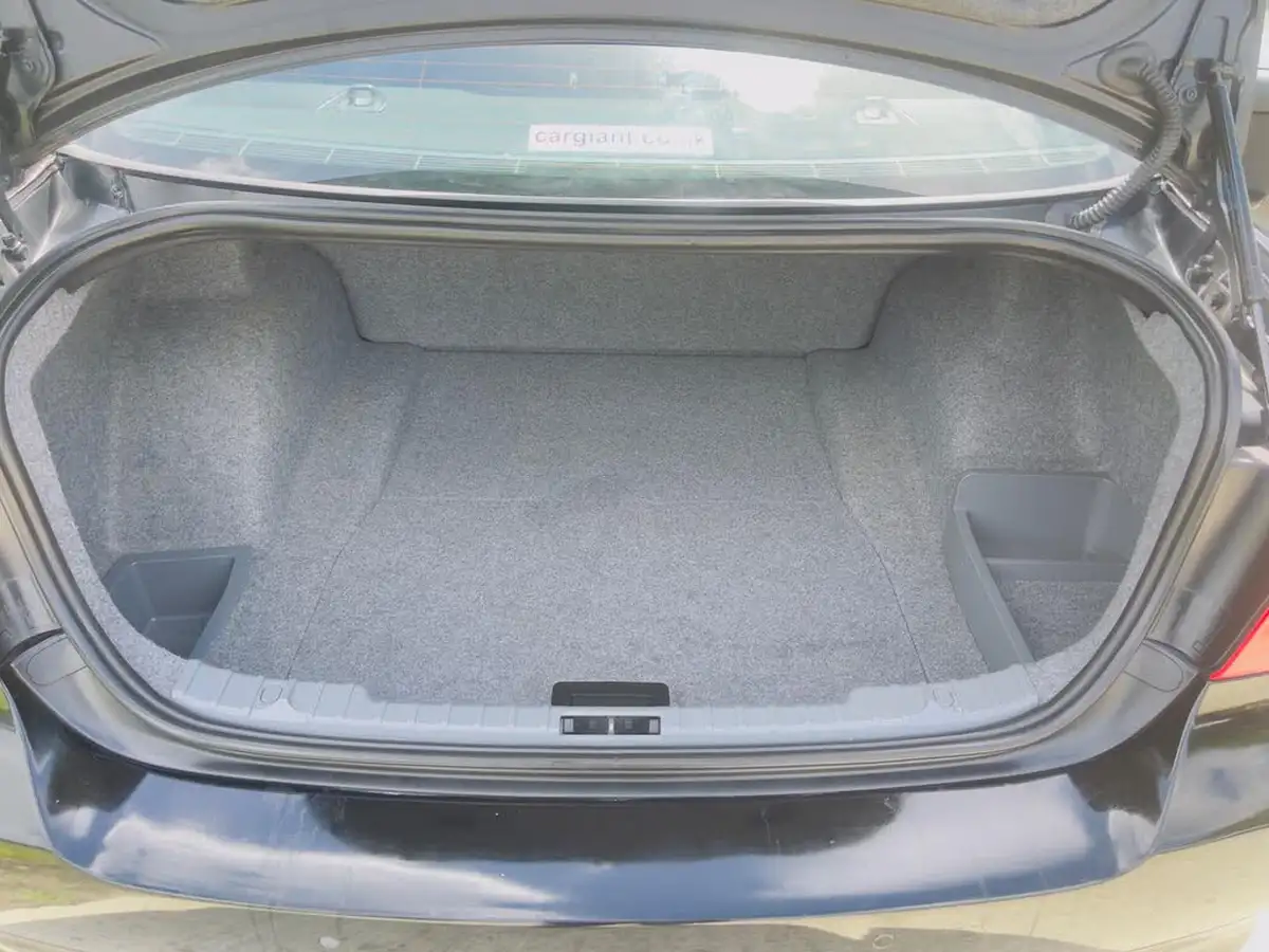 2011-bmw-3-series-20td-320d-efficientdynamics-efficientdynamics-big-46