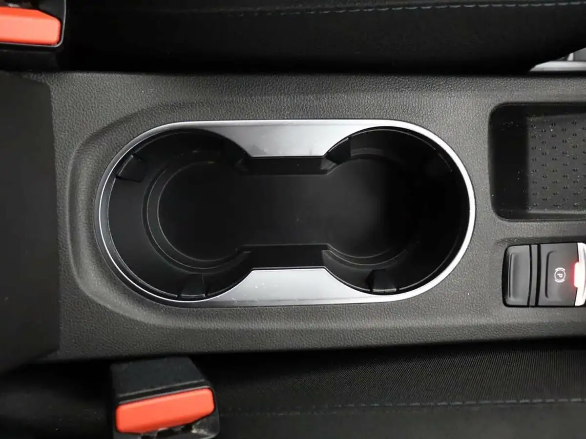 2022-renault-captur-13-tce-iconic-edition-edc-auto-big-48