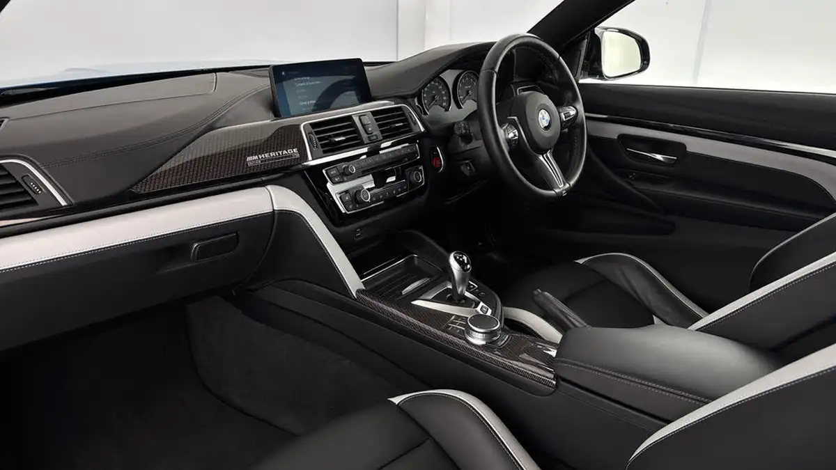 2020-bmw-4-series-30-m4-m-heritage-edition-big-8