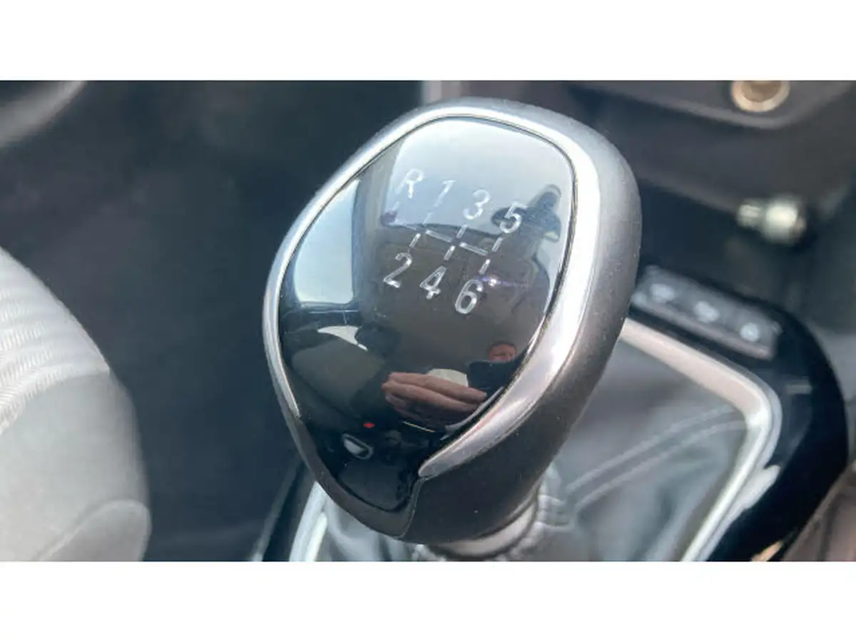 2021-vauxhall-corsa-12-turbo-griffin-edition-big-28