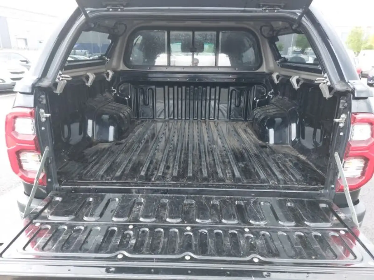 2022-toyota-hi-lux-28d-4d-invincible-x-204hpeu6d-2755cc-auto-big-7