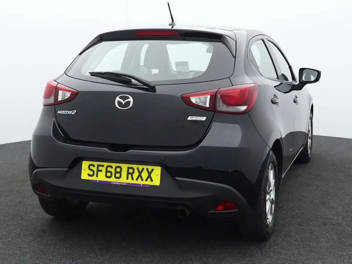 2018-mazda-mazda2-15-se-l-big-4