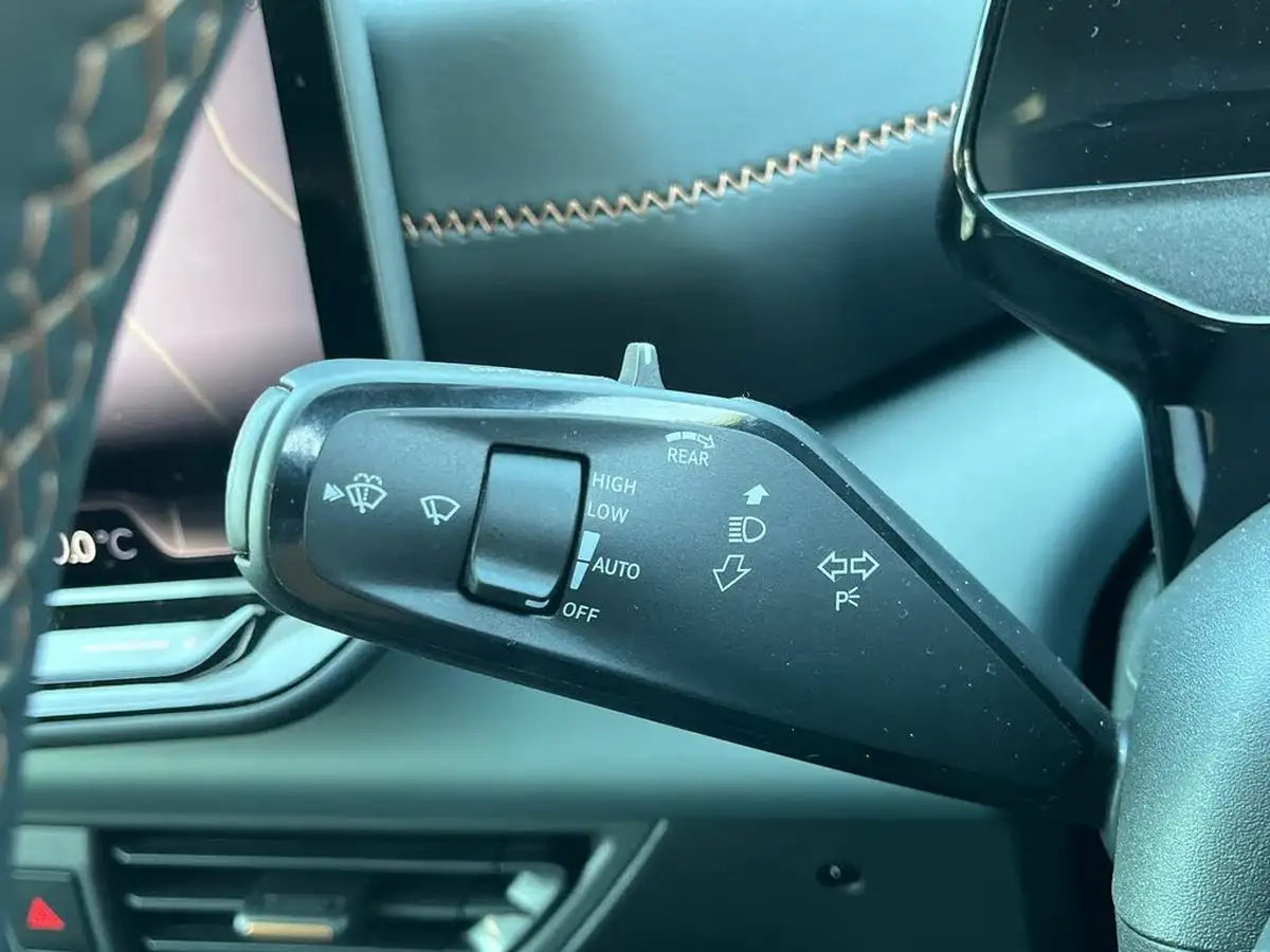 2025-cupra-born-e-vz-first-edition-big-27