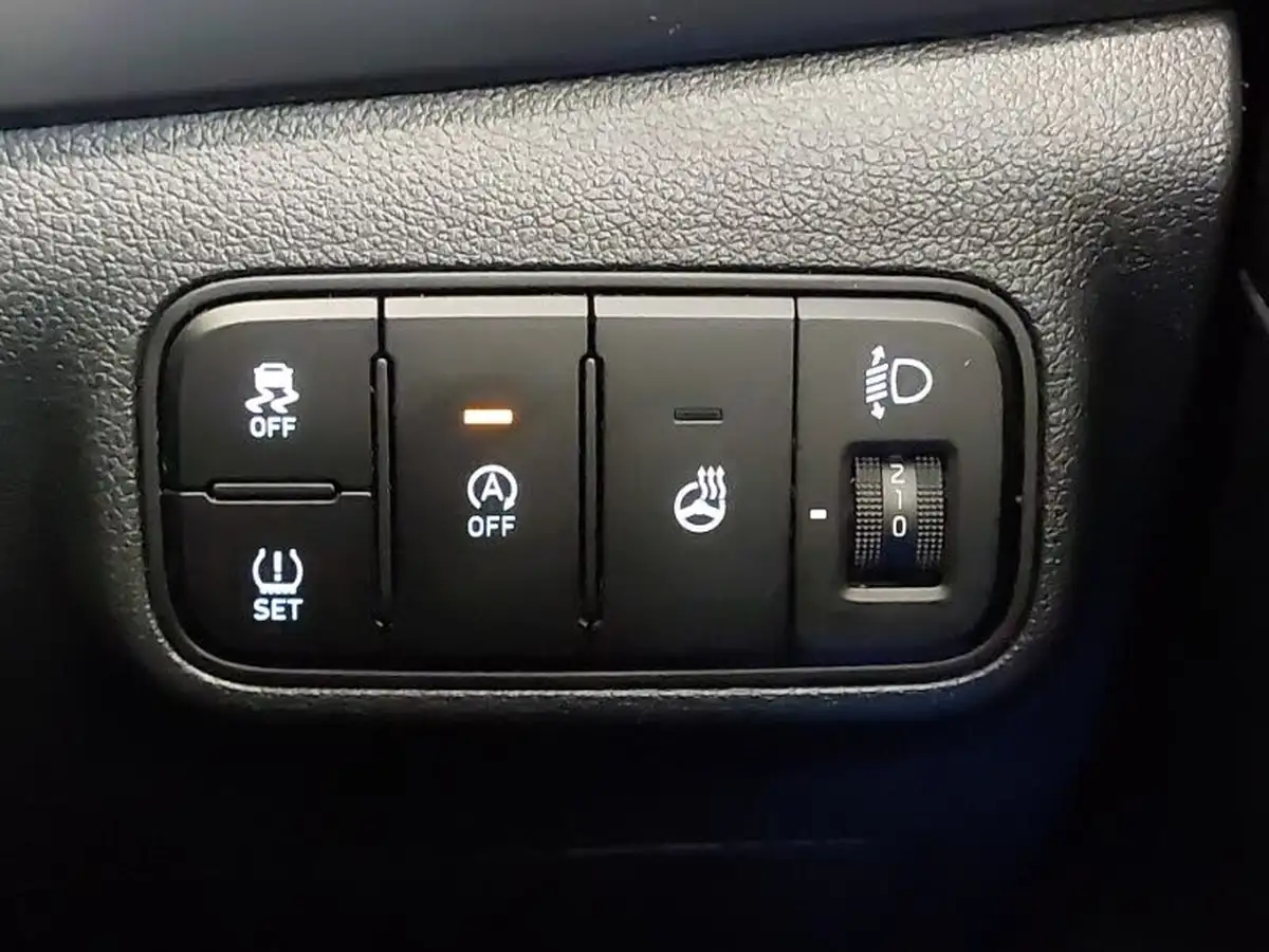 2022-hyundai-bayon-10-t-gdi-premium-120ps-big-16
