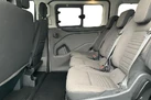 2023-ford-tourneo-custom-small-9
