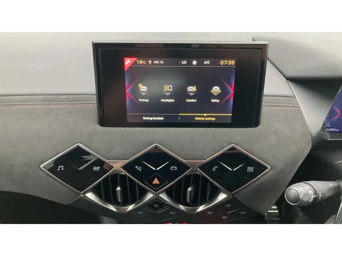 2022-ds-ds-3-crossback-12-puretech-performance-line-130ps-eat8-big-41