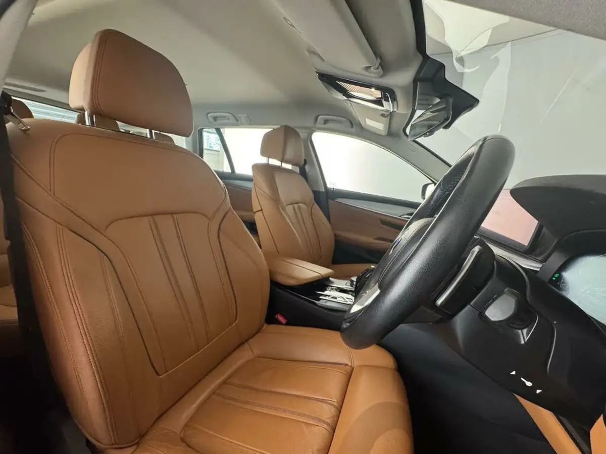 2021-bmw-5-series-20-530e-se-touring-5d-big-12