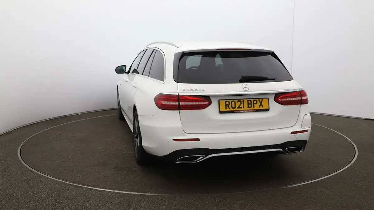 2021-mercedes-benz-e-class-20d-e300de-amg-line-edition-estate-5d-big-60