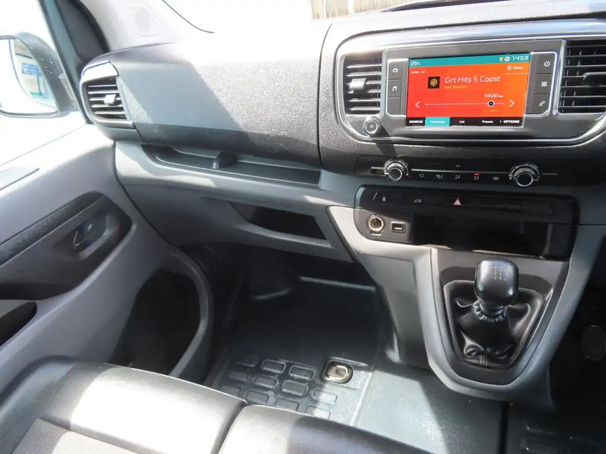 2020-citroen-dispatch-20bluehdi-enterprise-xl-1400-120pseu6d-ss-panel-big-38