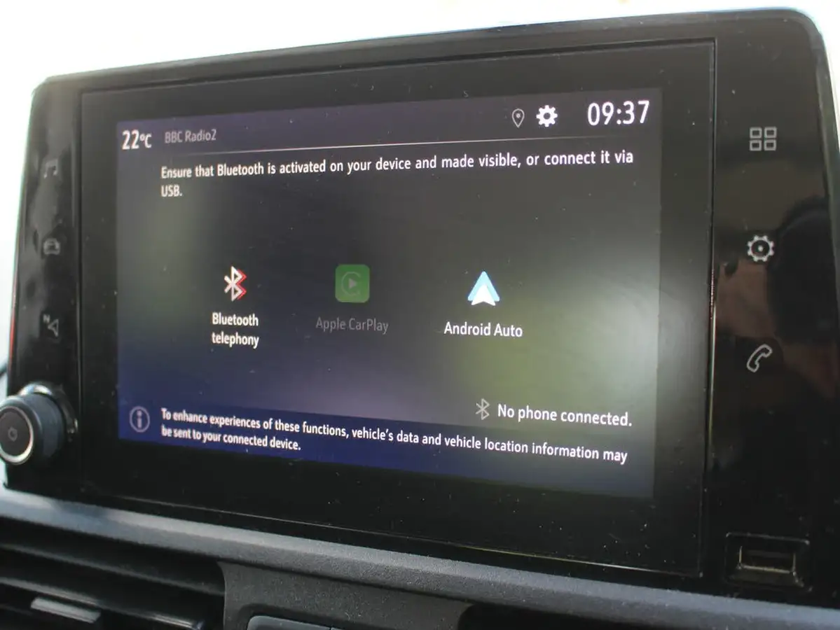 2021-vauxhall-combo-life-12i-edition-big-47