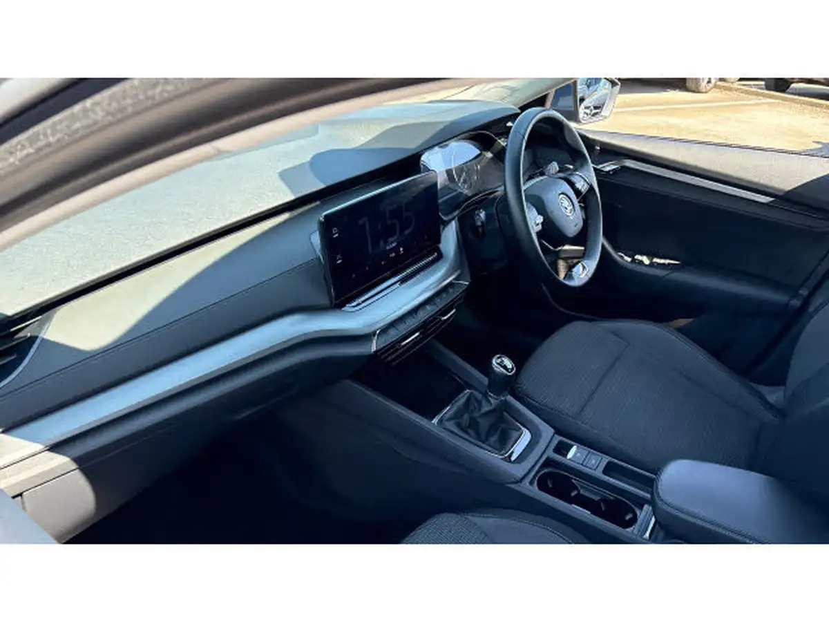 2021-skoda-octavia-10-tsi-se-estate-big-1