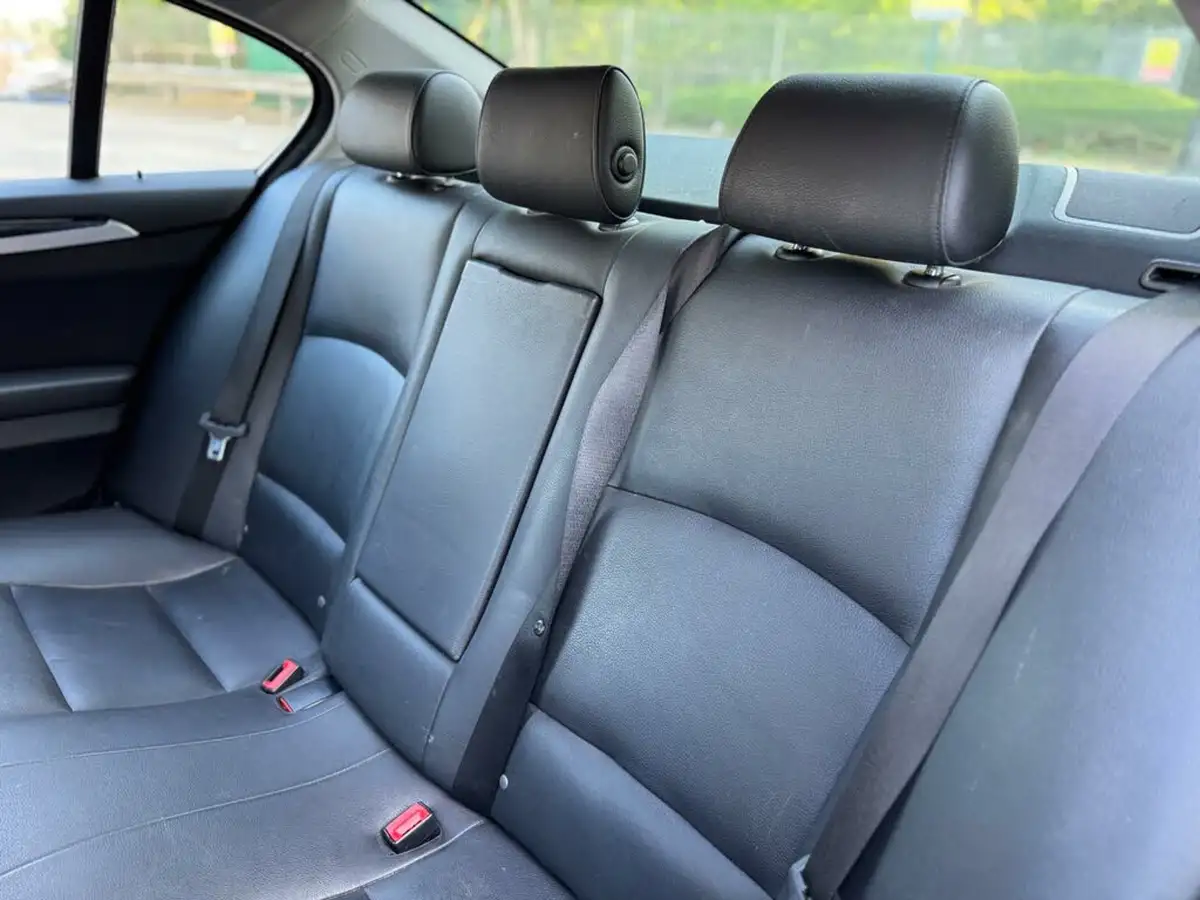 2015-bmw-5-series-20td-520d-se-190bhp-saloon-4d-auto-big-29